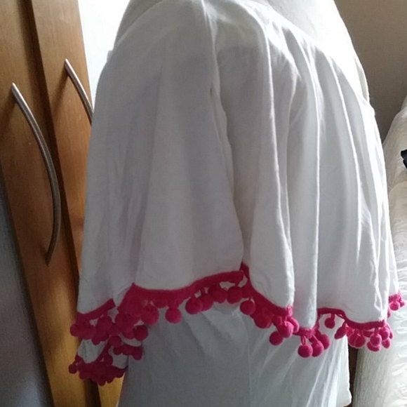 NIB. VENUS , Pompom Frill Top - Picture 4 of 6